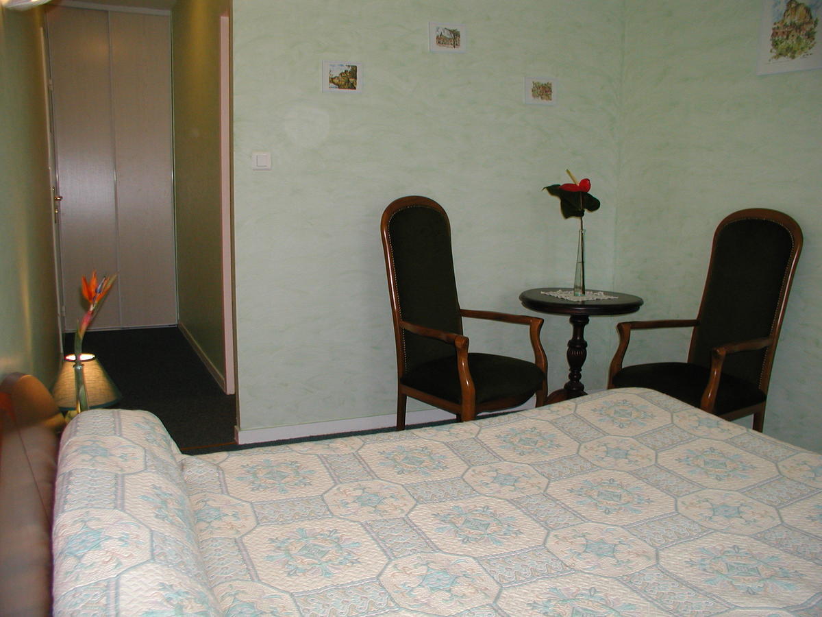 Hotel Auberge De La Nauze Sagelat Oda fotoğraf