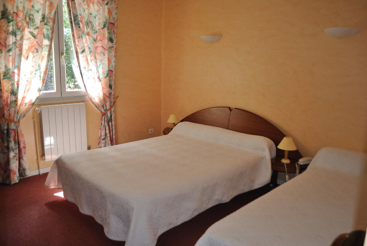 Hotel Auberge De La Nauze Sagelat Oda fotoğraf