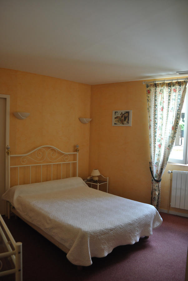Hotel Auberge De La Nauze Sagelat Oda fotoğraf